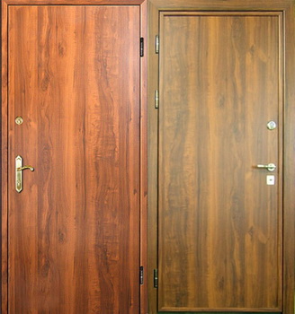 Дверь, отделанная ламинатом