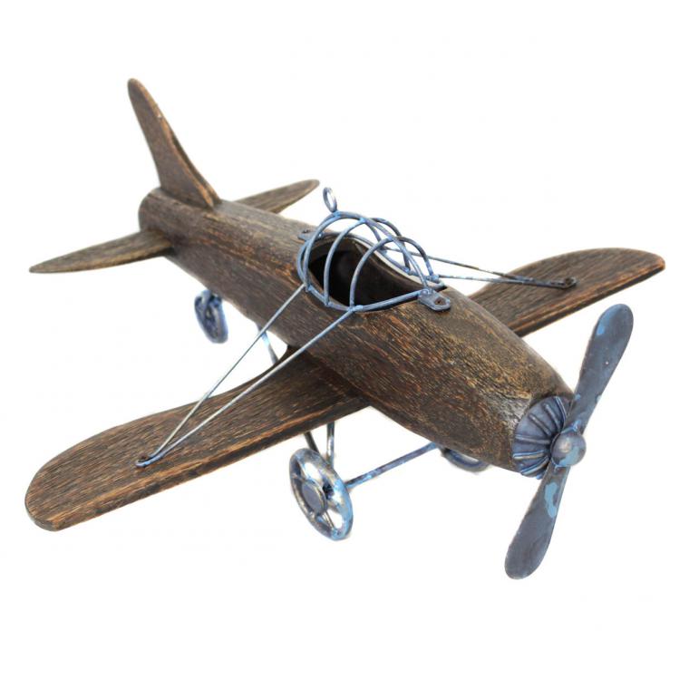 Деревянные самолетики — разнообразие моделей любимой с детства игрушки, фото № 3