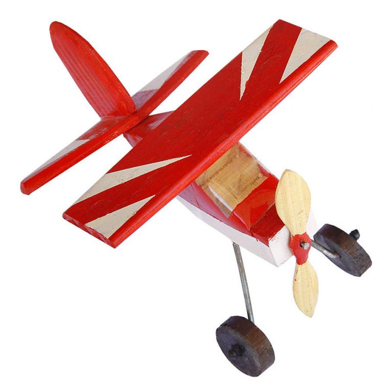 Деревянные самолетики — разнообразие моделей любимой с детства игрушки, фото № 1
