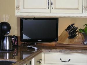 Телевизор кухня