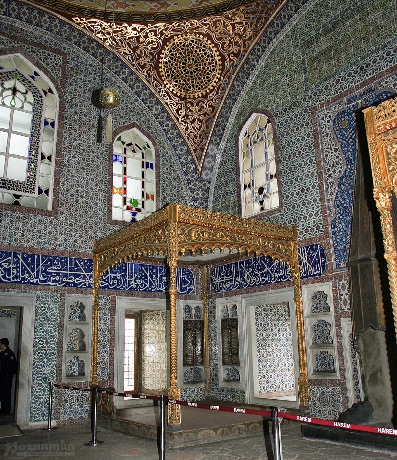 Дворец Топкапы - покои Хюррем Султан в гареме, Стамбул, Турция