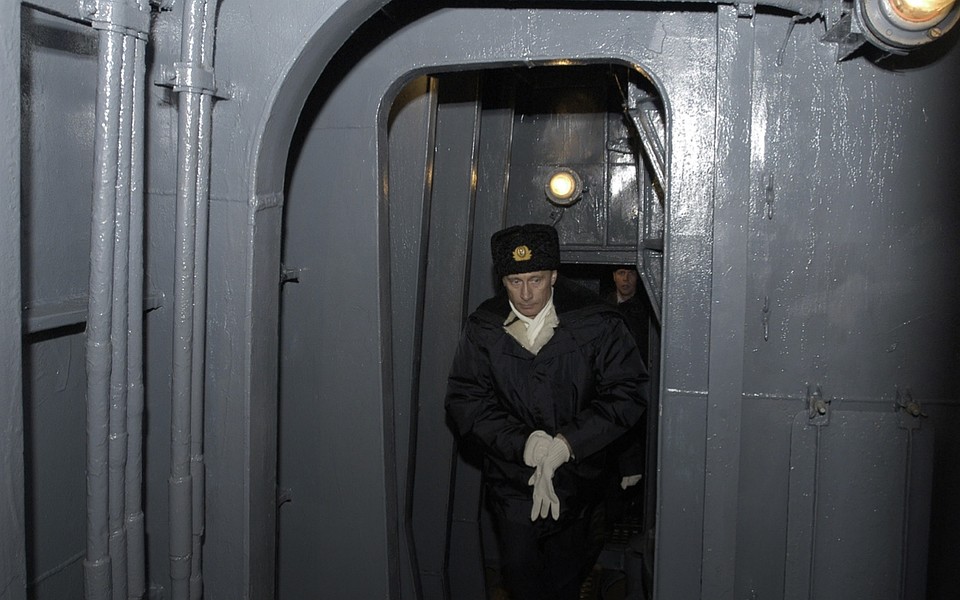 Путин на атомной подводной лодке «Архангельск». 