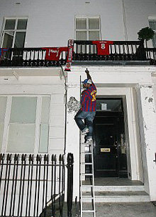 Тот самый особняк по соседству с Абрамовичами, оккупированный сквоттерами. Фото: Daily Mail