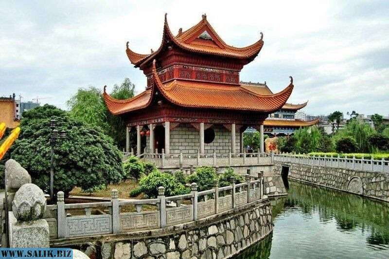 Храм Юаньтун, Куньмин.